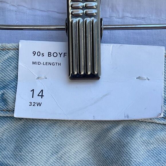 American Eagle Blue 90s Denim Boyfriend Mid Length Ripped Jean Short Size 14 NWT - Picture 4 of 6